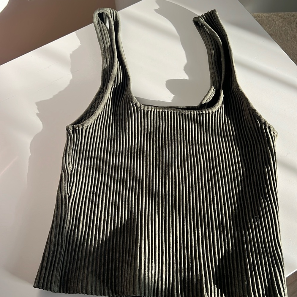 FOREVER 21 TOP
